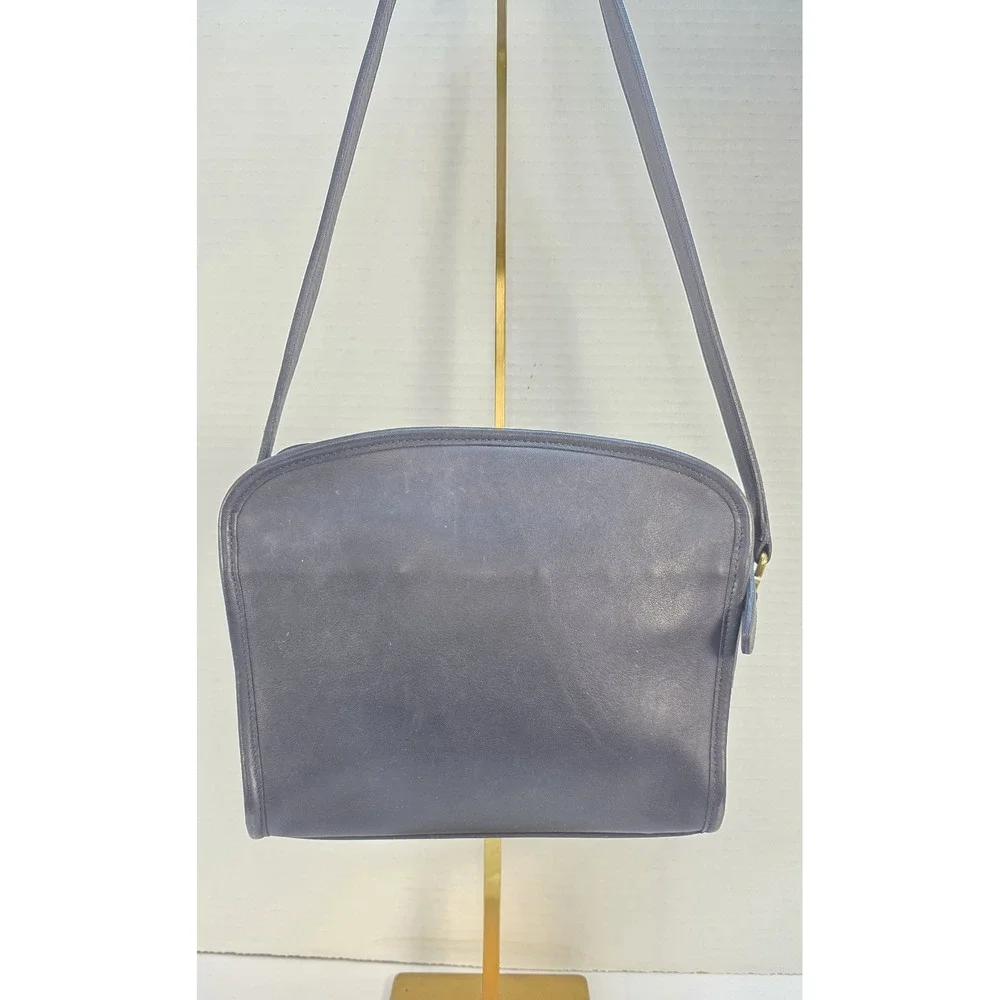 Vintage Coach Metropolis Shoulder bag Navy Made‎ in Costa Rica L1P-9087